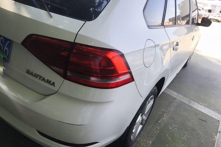 Used Volkswagen Santana 2015 HaoNa 1.6L Manual Fashion Edition Right Rear Taillight