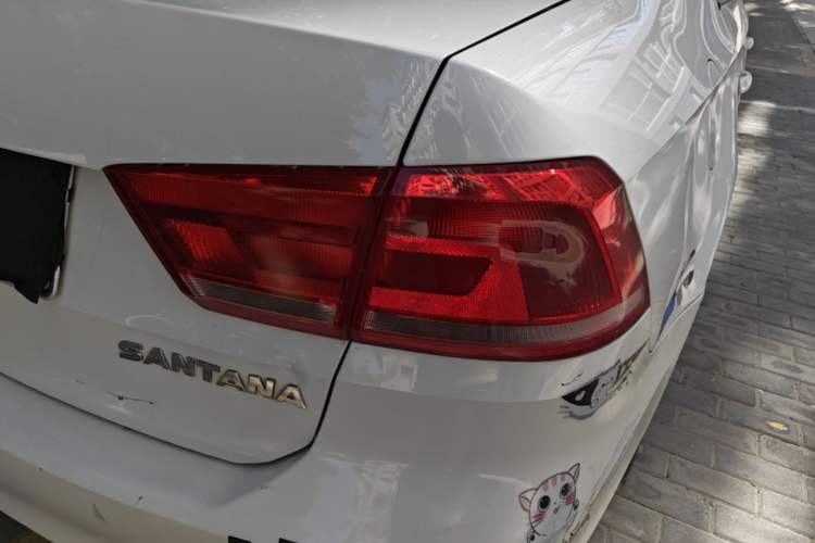 Used Volkswagen Santana 2015 1.4L Manual Fashion Edition Right Rear Taillight