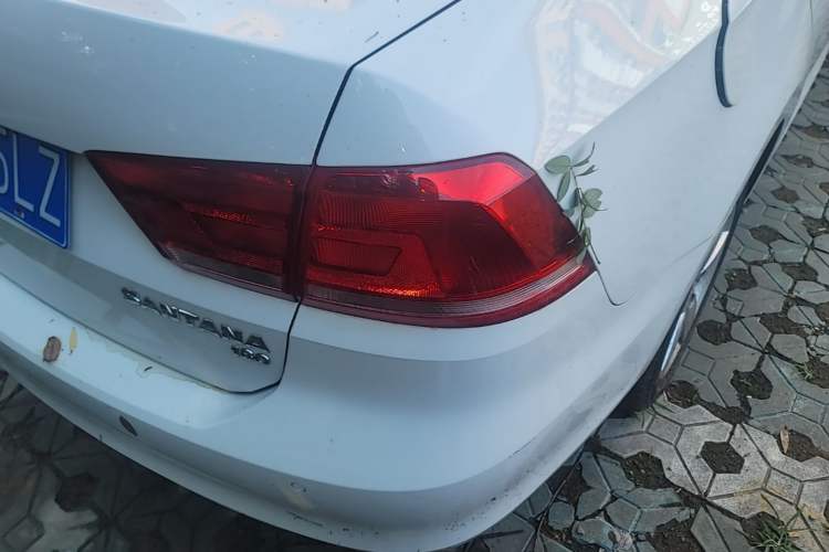 Used Volkswagen Santana 2015 1.6L Manual Comfort Edition Right Rear Taillight