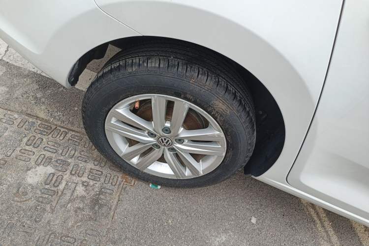 Used Volkswagen Santana 2015 Haval H9 1.6L Manual Comfort Edition Right Rear Wheel Hub