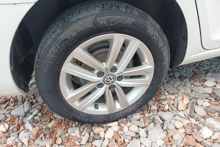 Used Volkswagen Santana 2015 Haval H6 1.6L Automatic Comfort Model Right Rear Wheel Hub