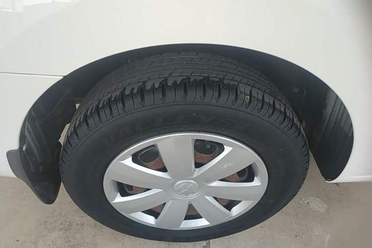Used Volkswagen Santana 2015 1.4L Manual Fashion Edition Right Rear Wheel Hub
