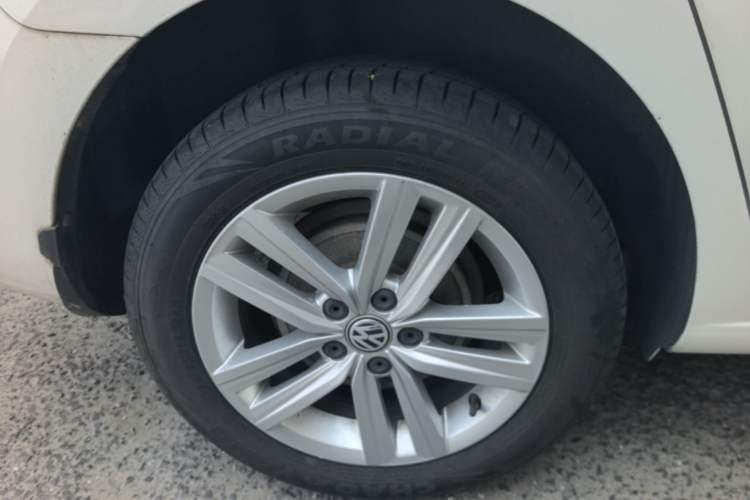 Used Volkswagen Santana 2015 Haval H6 1.6L Automatic Comfort Model Right Rear Wheel Hub