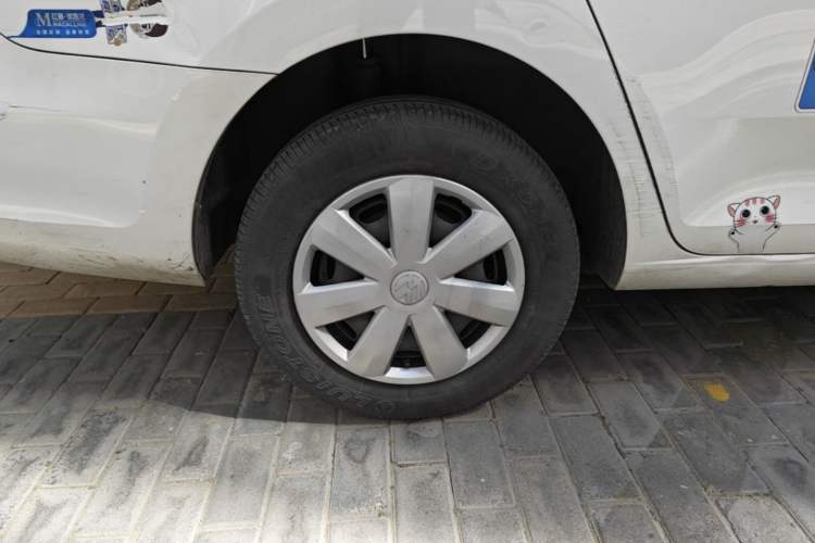 Used Volkswagen Santana 2015 1.4L Manual Fashion Edition Right Rear Wheel Hub