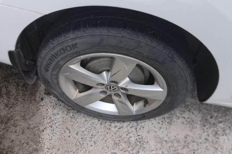 Used Volkswagen Santana 2015 1.6L Manual Comfort Edition Right Rear Wheel Hub