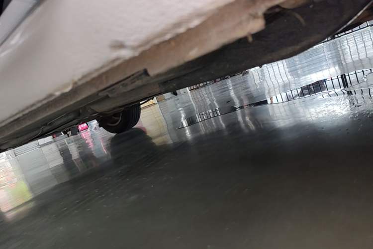 Used Volkswagen Santana 2015 1.6L Manual Comfort Edition Right Side Sill