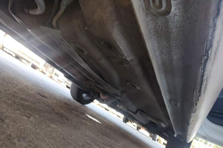 Used Volkswagen Santana 2015 1.6L Manual Fashion Edition Right Side Sill
