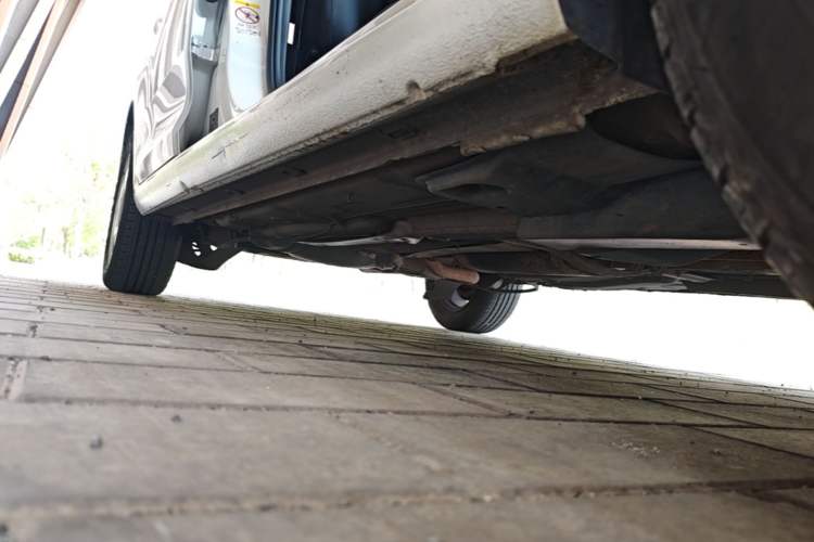 Used Volkswagen Santana 2015 1.6L Manual Fashion Edition Right Side Sill