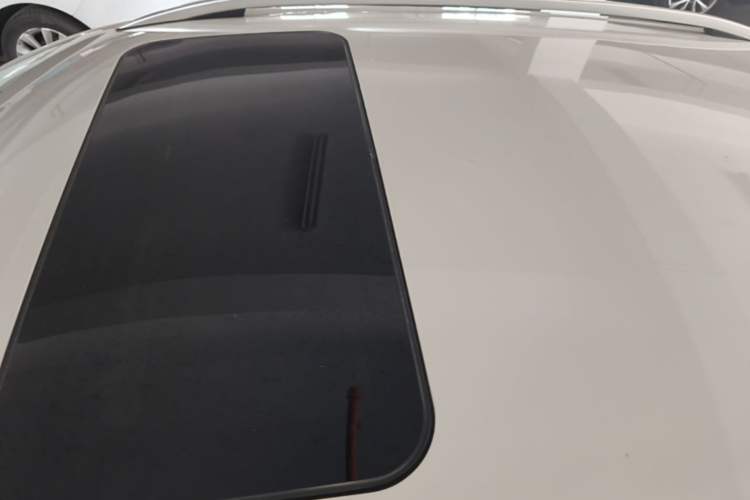 Used Volkswagen Santana 2015 Haval H6 1.6L Automatic Comfort Model Roof