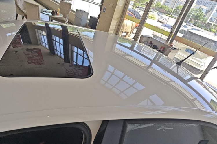 Used Volkswagen Santana 2015 1.6L Automatic Comfort Edition Roof