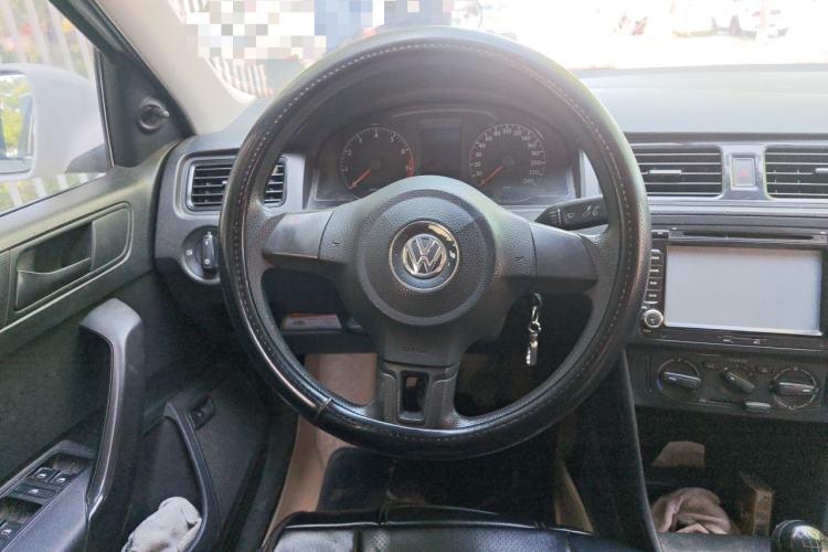 Used Volkswagen Santana 2015 1.6L Manual Fashion Edition Steering Wheel