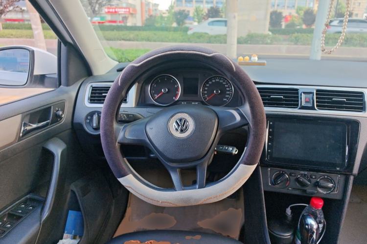 Used Volkswagen Santana 2015 Haval H6 1.6L Automatic Comfort Model Steering Wheel