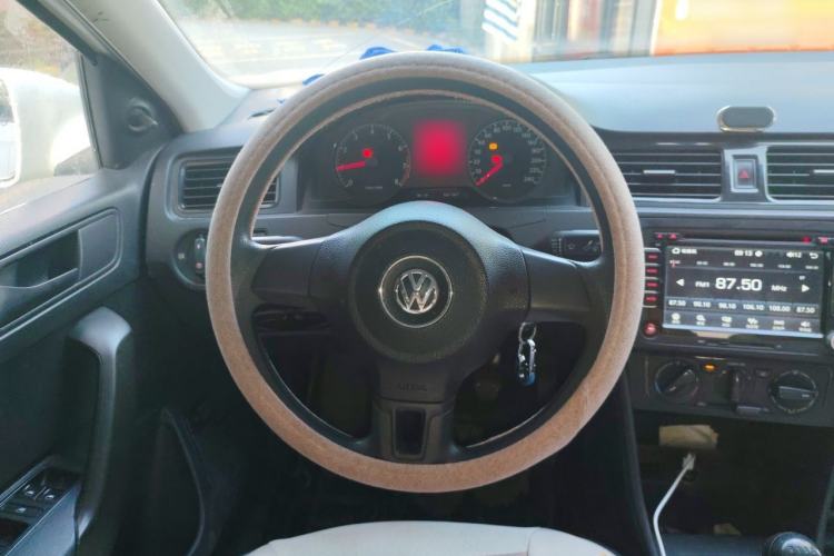 Used Volkswagen Santana 2015 1.6L Manual Fashion Edition Steering Wheel