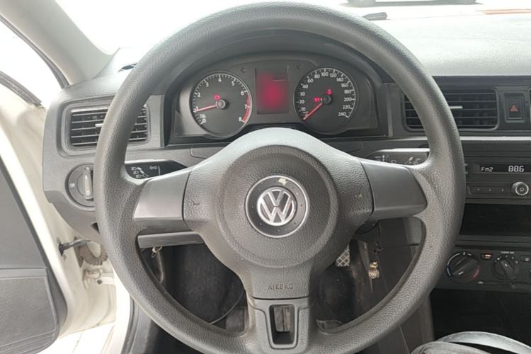 Used Volkswagen Santana 2015 1.4L Manual Fashion Edition Steering Wheel