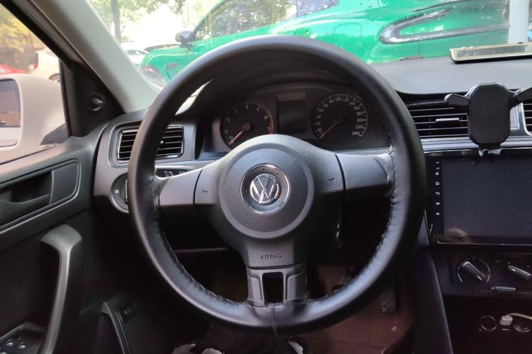 Used Volkswagen Santana 2015 1.4L Manual Fashion Edition Steering Wheel