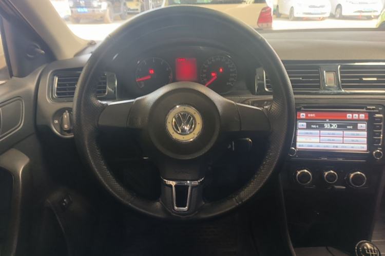 Used Volkswagen Santana 2015 1.4L Manual Fashion Edition Steering Wheel