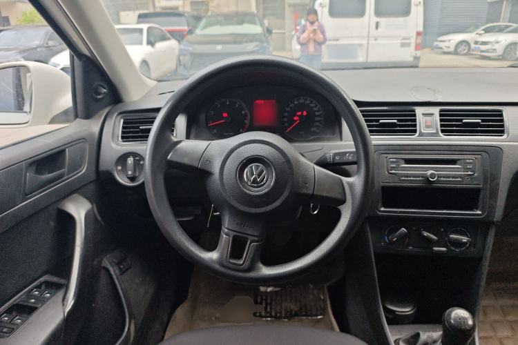 Used Volkswagen Santana 2015 1.6L Manual Fashion Edition Steering Wheel
