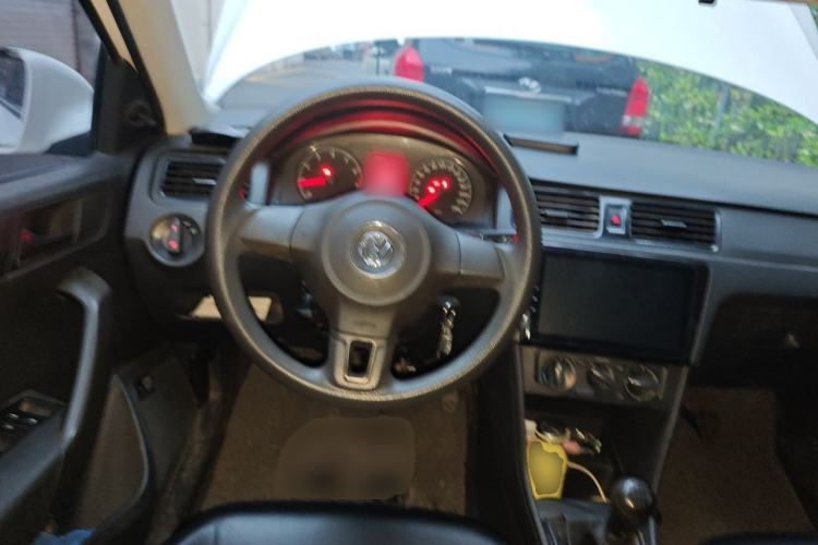Used Volkswagen Santana 2015 1.6L Manual Fashion Edition Steering Wheel