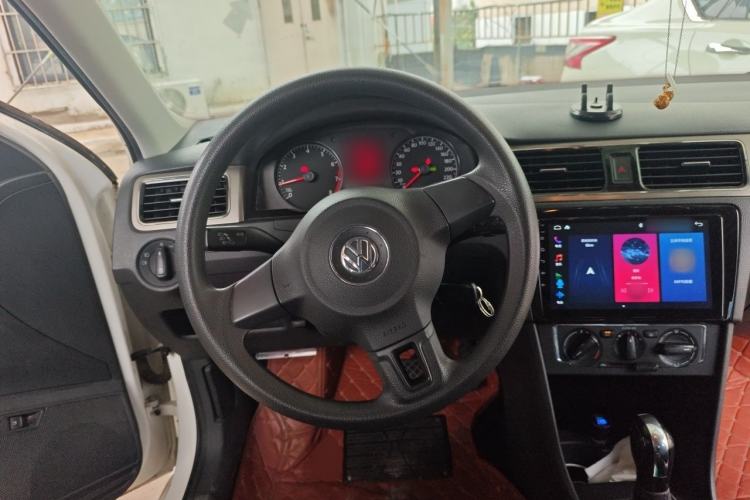 Used Volkswagen Santana 2015 1.6L Automatic Comfort Edition Steering Wheel