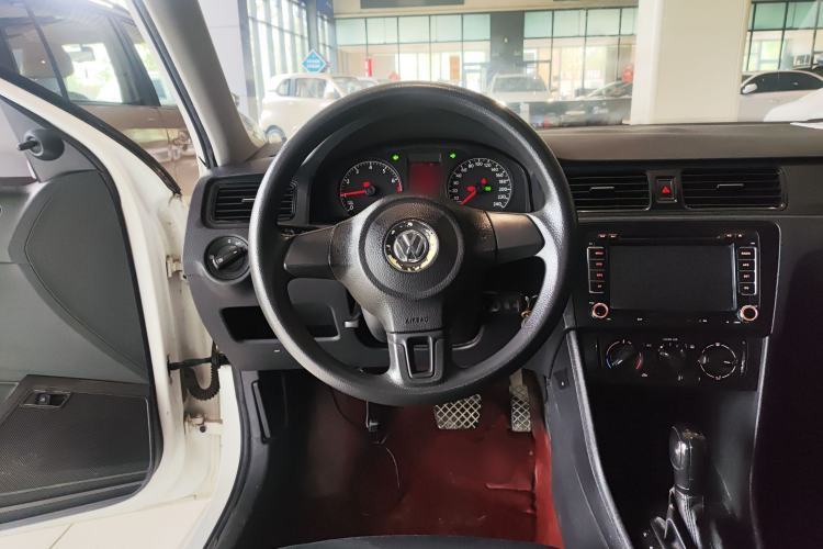 Used Volkswagen Santana 2015 1.6L Automatic Fashion Edition Steering Wheel