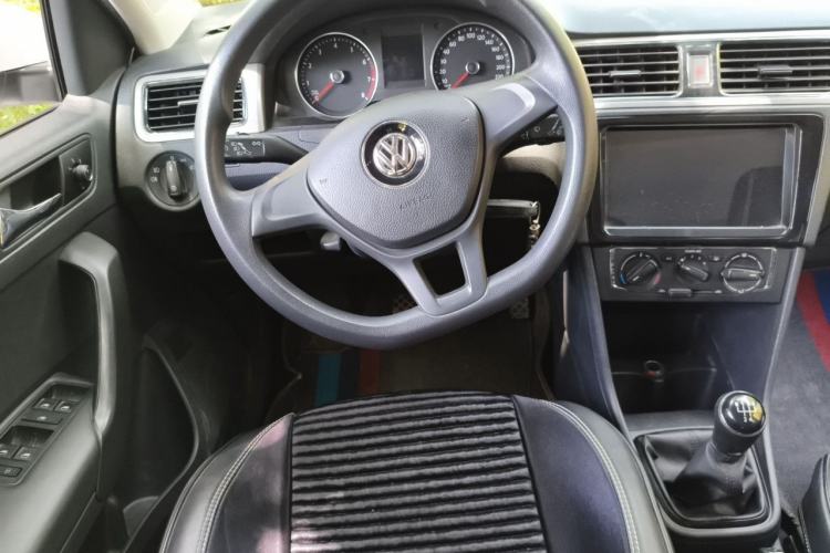 Used Volkswagen Santana 2015 Haval H9 1.6L Manual Comfort Edition Steering Wheel