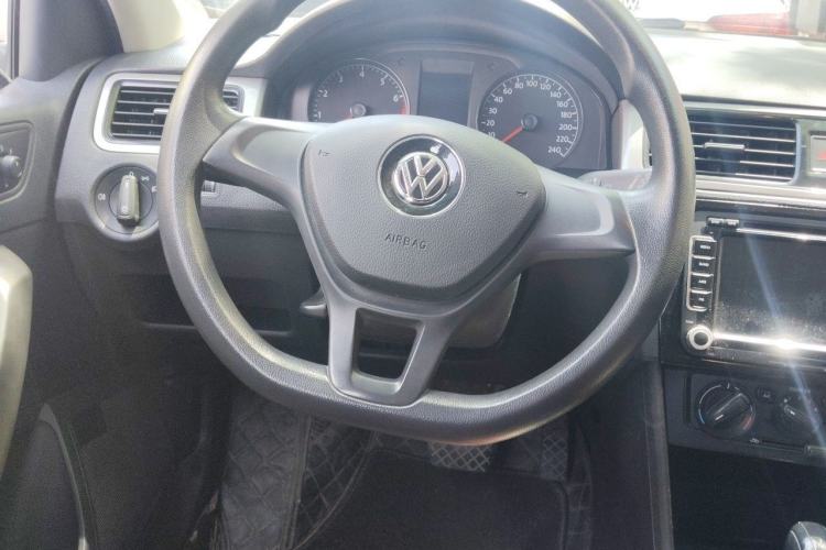 Used Volkswagen Santana 2015 Haval H6 1.6L Automatic Luxury Model Steering Wheel