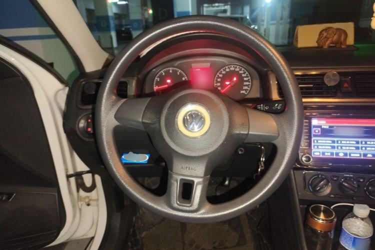 Used Volkswagen Santana 2015 1.6L Manual Comfort Edition Steering Wheel