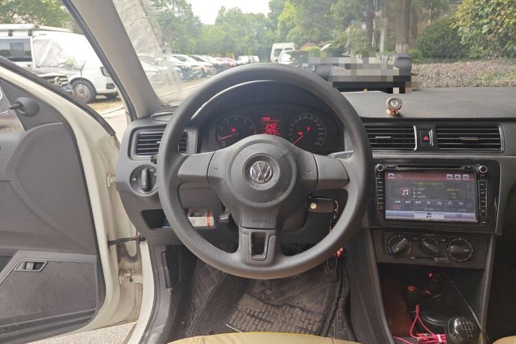 Used Volkswagen Santana 2015 1.4L Manual Fashion Edition Steering Wheel