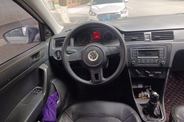 Used Volkswagen Santana 2015 1.6L Manual Fashion Edition Steering Wheel