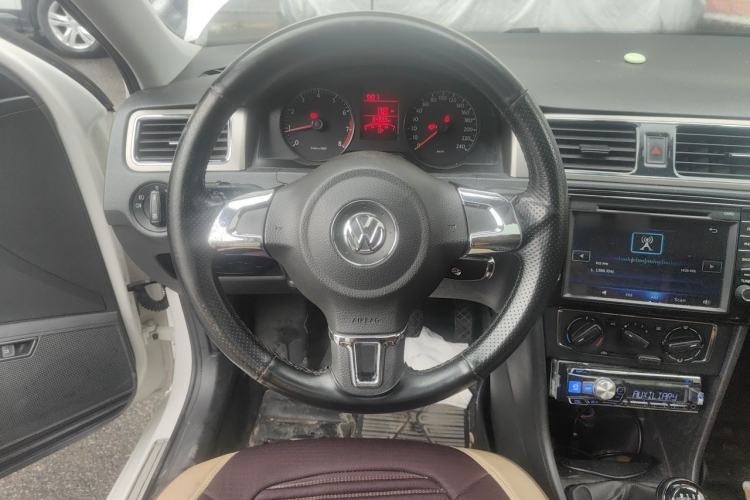 Used Volkswagen Santana 2015 1.6L Manual Comfort Edition Steering Wheel