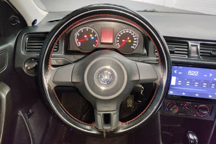Used Volkswagen Santana 2015 1.6L Automatic Fashion Edition Steering Wheel