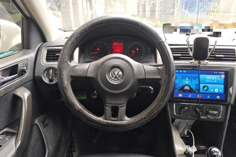 Used Volkswagen Santana 2015 1.4L Manual Comfort Edition Steering Wheel