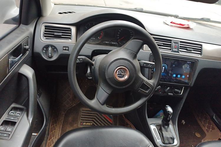Used Volkswagen Santana 2015 1.6L Automatic Comfort Edition Steering Wheel