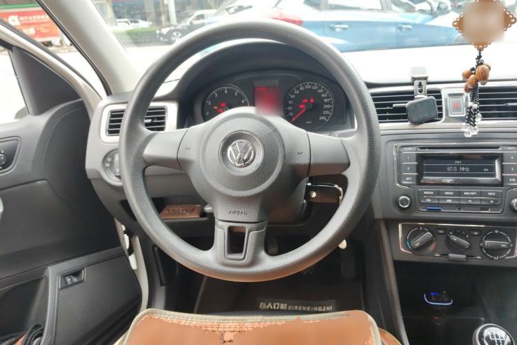 Used Volkswagen Santana 2015 1.6L Manual Comfort Edition Steering Wheel