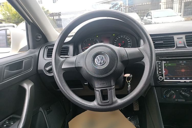 Used Volkswagen Santana 2015 1.4L Manual Fashion Edition Steering Wheel