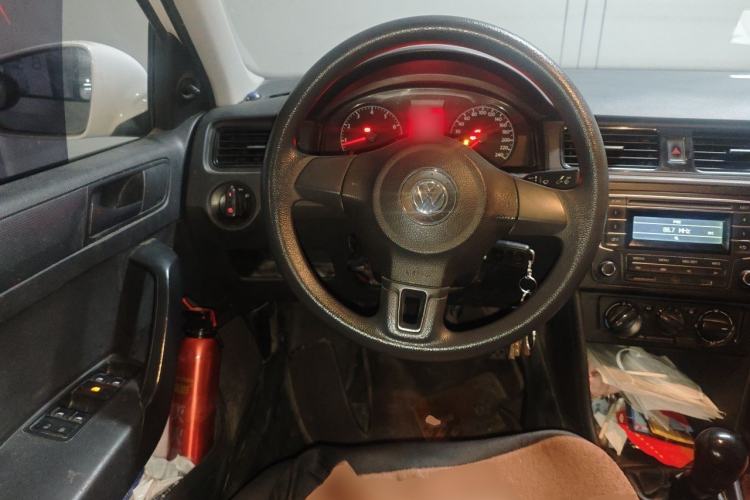 Used Volkswagen Santana 2015 1.6L Manual Fashion Edition Steering Wheel