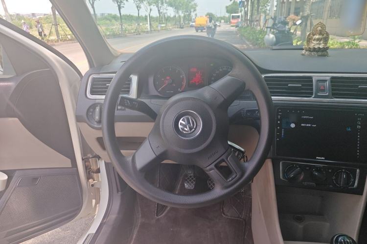 Used Volkswagen Santana 2015 1.6L Manual Comfort Edition Steering Wheel
