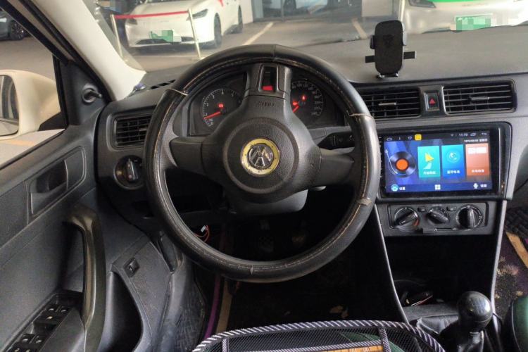Used Volkswagen Santana 2015 1.6L Manual Fashion Edition Steering Wheel