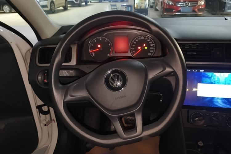 Used Volkswagen Santana 2015 Haval H6 1.6L Automatic Luxury Model Steering Wheel