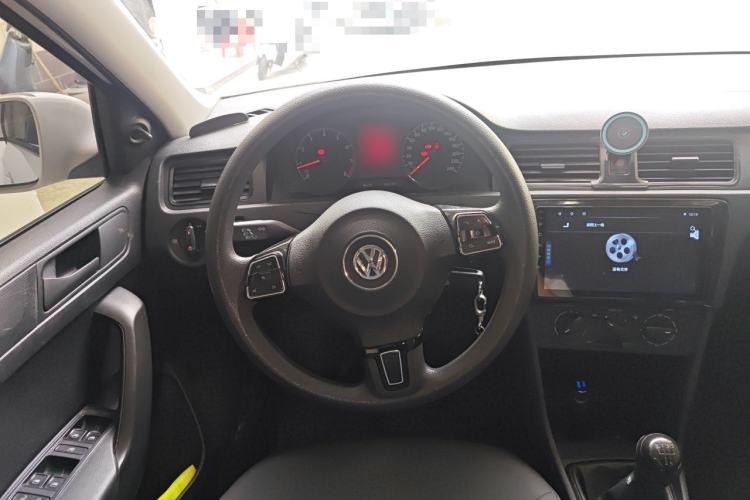 Used Volkswagen Santana 2015 1.6L Manual Fashion Edition Steering Wheel