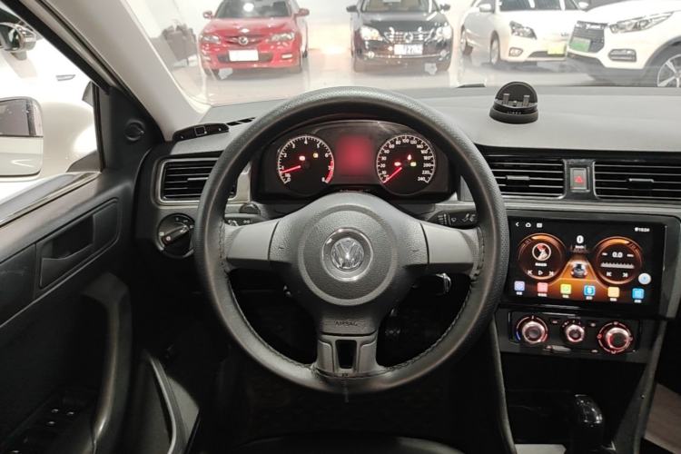Used Volkswagen Santana 2015 1.6L Automatic Fashion Edition Steering Wheel
