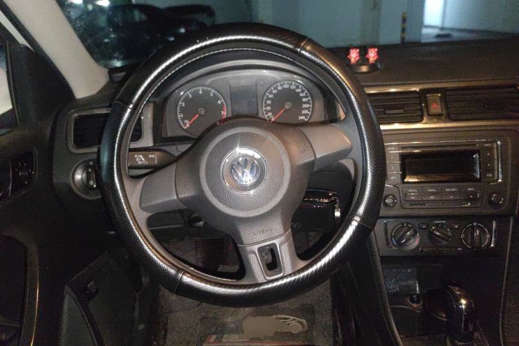 Used Volkswagen Santana 2015 1.6L Automatic Comfort Edition Steering Wheel