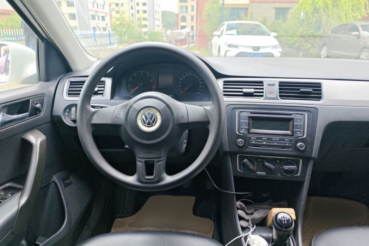 Used Volkswagen Santana 2015 1.6L Manual Comfort Edition Steering Wheel