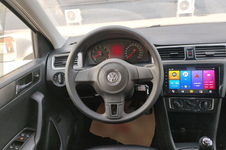 Used Volkswagen Santana 2015 1.6L Manual Comfort Edition Steering Wheel
