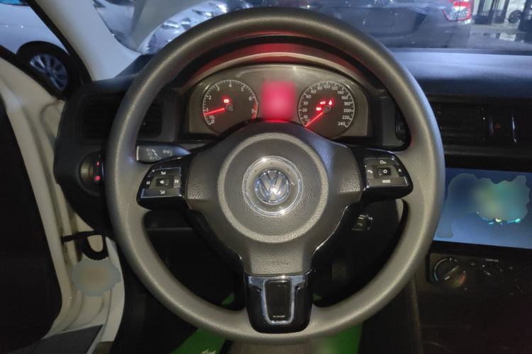 Used Volkswagen Santana 2015 1.6L Automatic Fashion Edition Steering Wheel