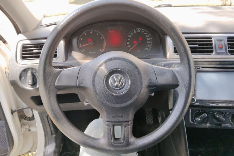 Used Volkswagen Santana 2015 1.4L Manual Comfort Edition Steering Wheel