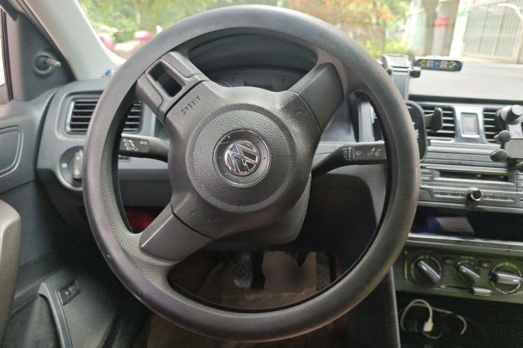 Used Volkswagen Santana 2015 1.4L Manual Fashion Edition Steering Wheel