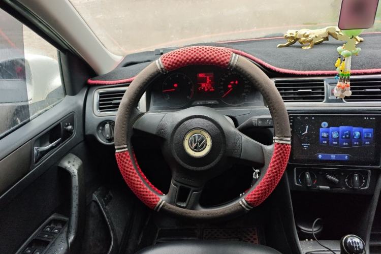 Used Volkswagen Santana 2015 1.6L Manual Comfort Edition Steering Wheel