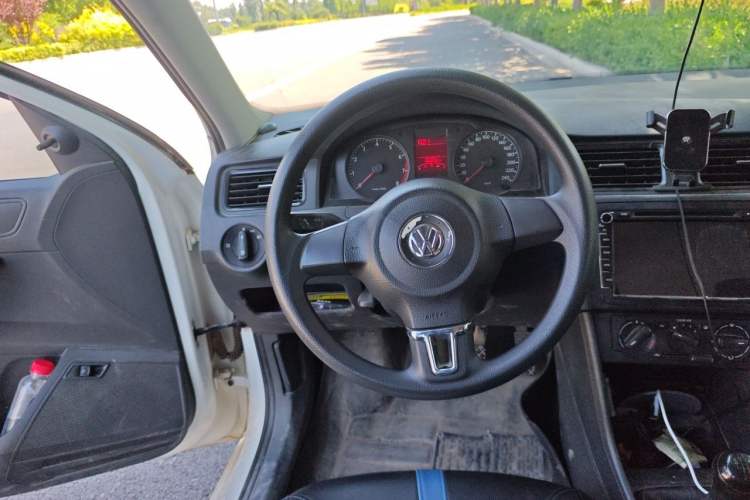 Used Volkswagen Santana 2015 1.4L Manual Fashion Edition Steering Wheel