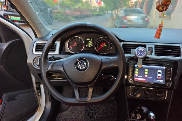 Used Volkswagen Santana 2015 Haval H6 1.6L Automatic Comfort Model Steering Wheel